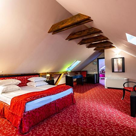 Hotel Central Park Sighisoara Room photo