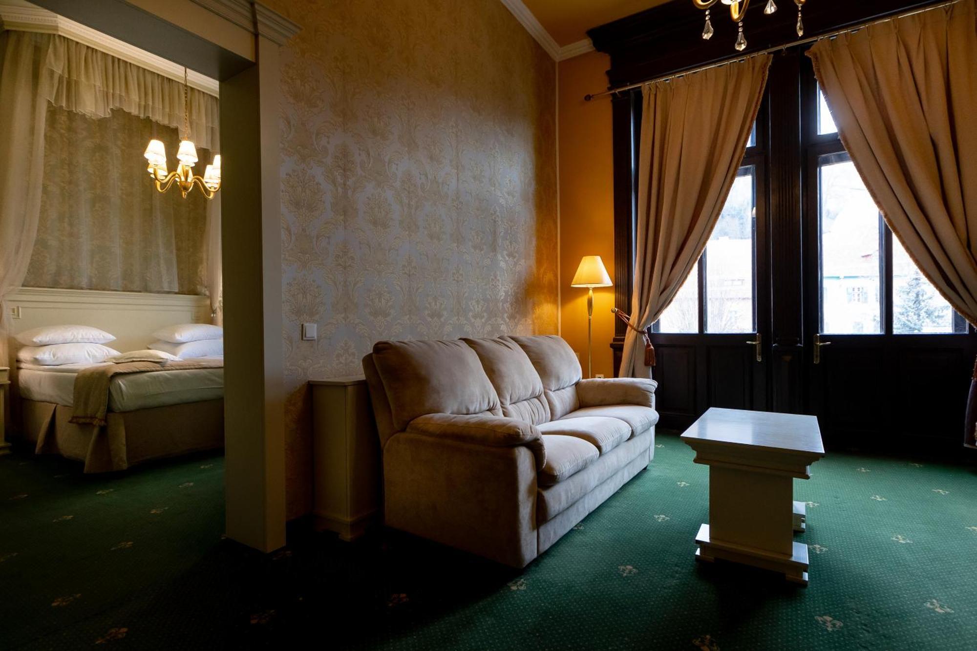 Hotel Central Park Sighisoara Room photo