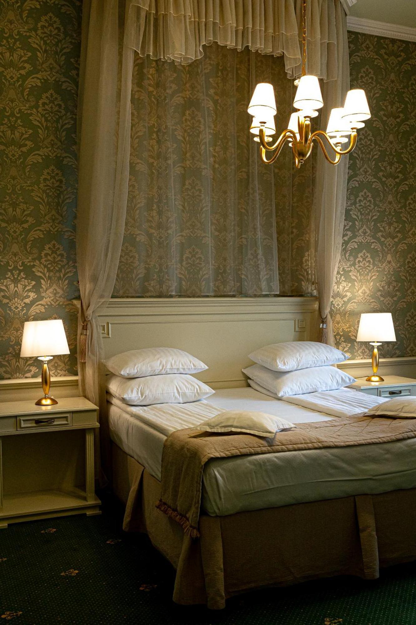 Hotel Central Park Sighisoara Room photo